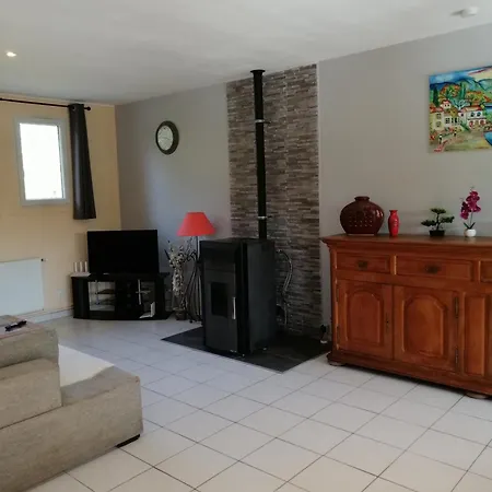 Maison Avec Jardin Au Calme Proche De Paris Holiday home Longpont-sur-Orge